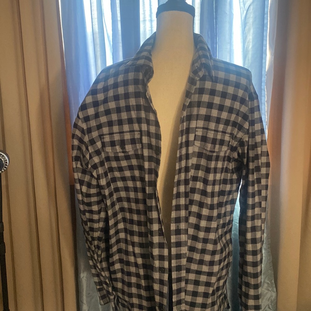 Lands end long sleeve shirt